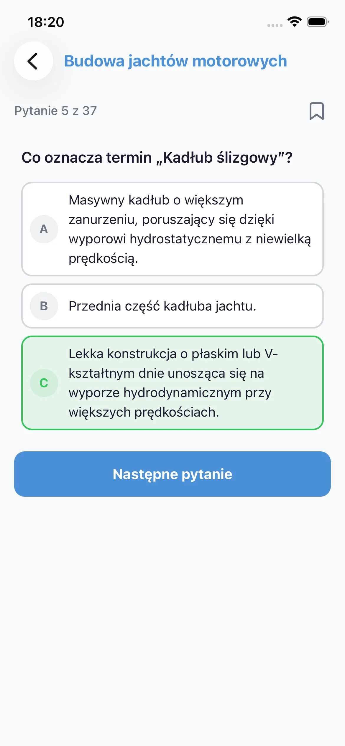 Zrzut ekranu aplikacji Egzamin Sternika pokazujący pytanie egzaminacyjne